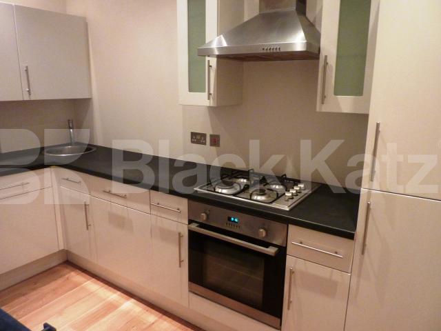 			AVAILABLE NOW-PRIVATE PATIO, 1 Bedroom, 1 bath, 1 reception Flat			 Mansfield Road, HAMPSTEAD